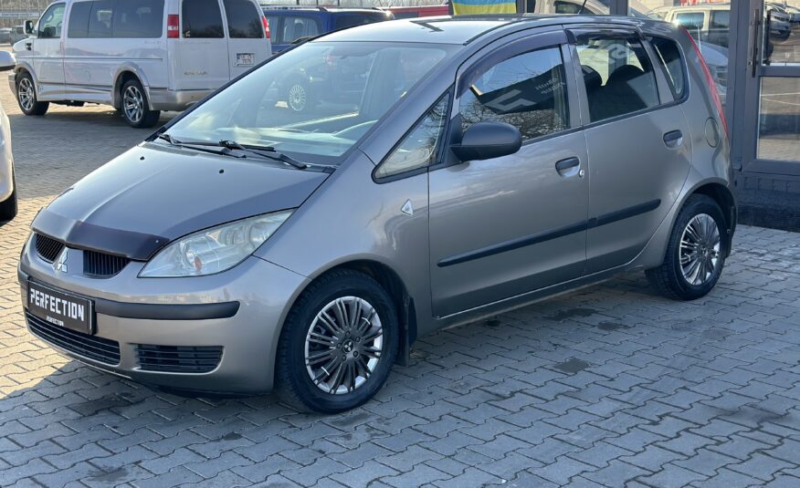 MITSUBISHI COLT 2008 Року