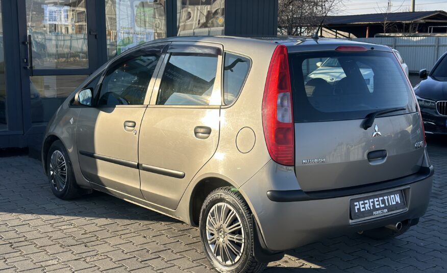 MITSUBISHI COLT 2008 Року