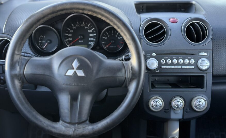 MITSUBISHI COLT 2008 Року