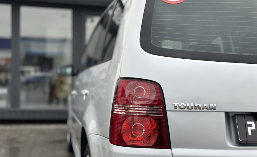 VOLKSWAGEN TOURAN 2010  РОКУ