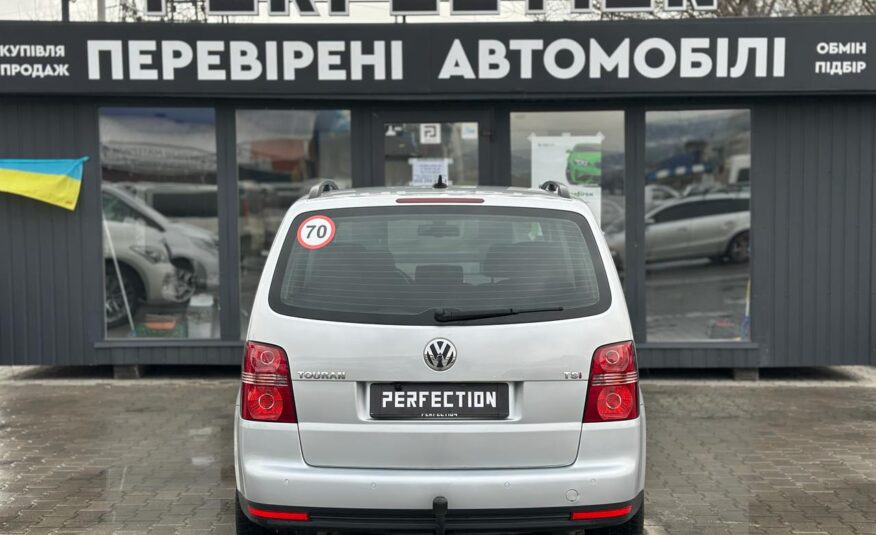 VOLKSWAGEN TOURAN 2010  РОКУ