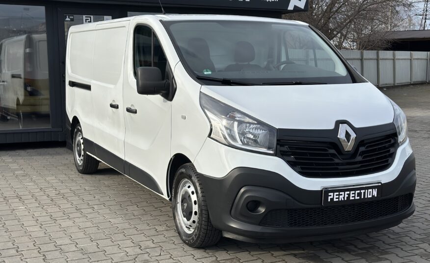 RENAULT TRAFIC 2018 РОКУ