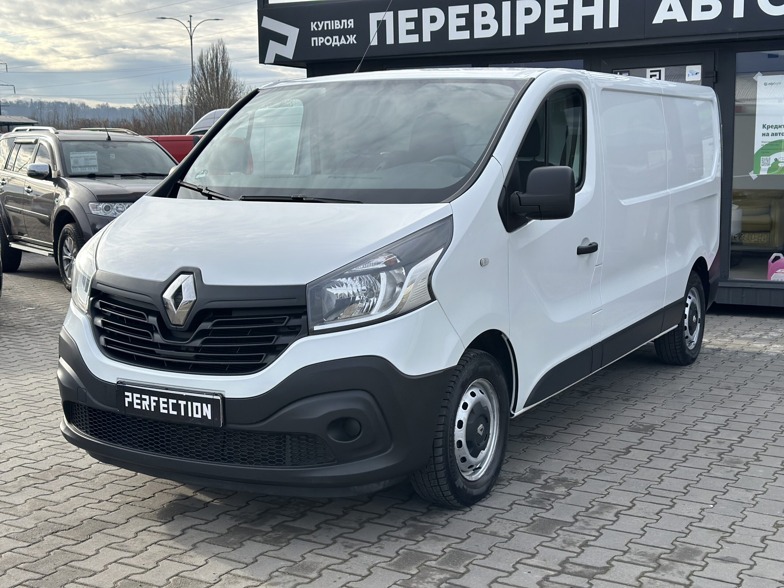 RENAULT TRAFIC 2018 РОКУ
