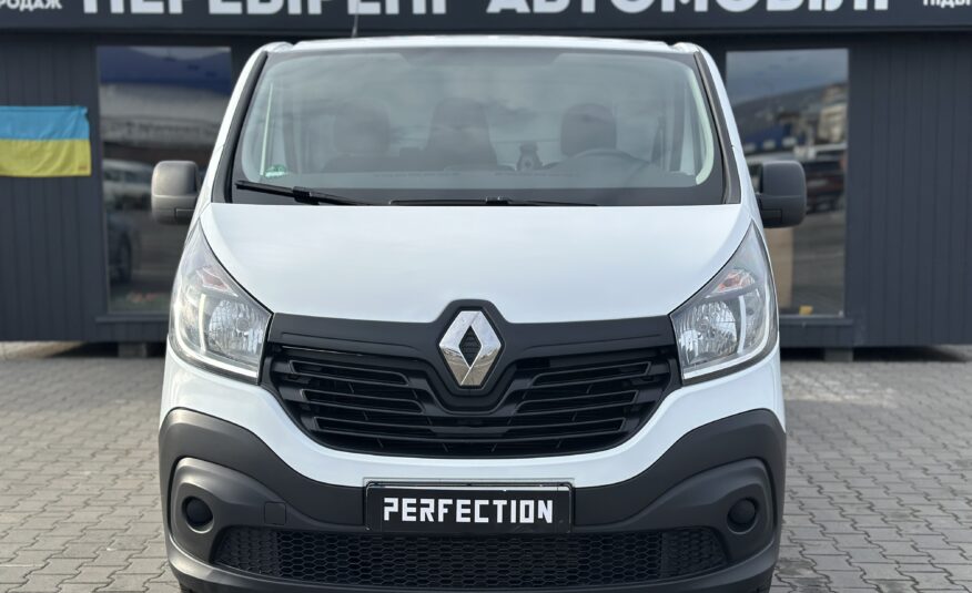 RENAULT TRAFIC 2018 РОКУ