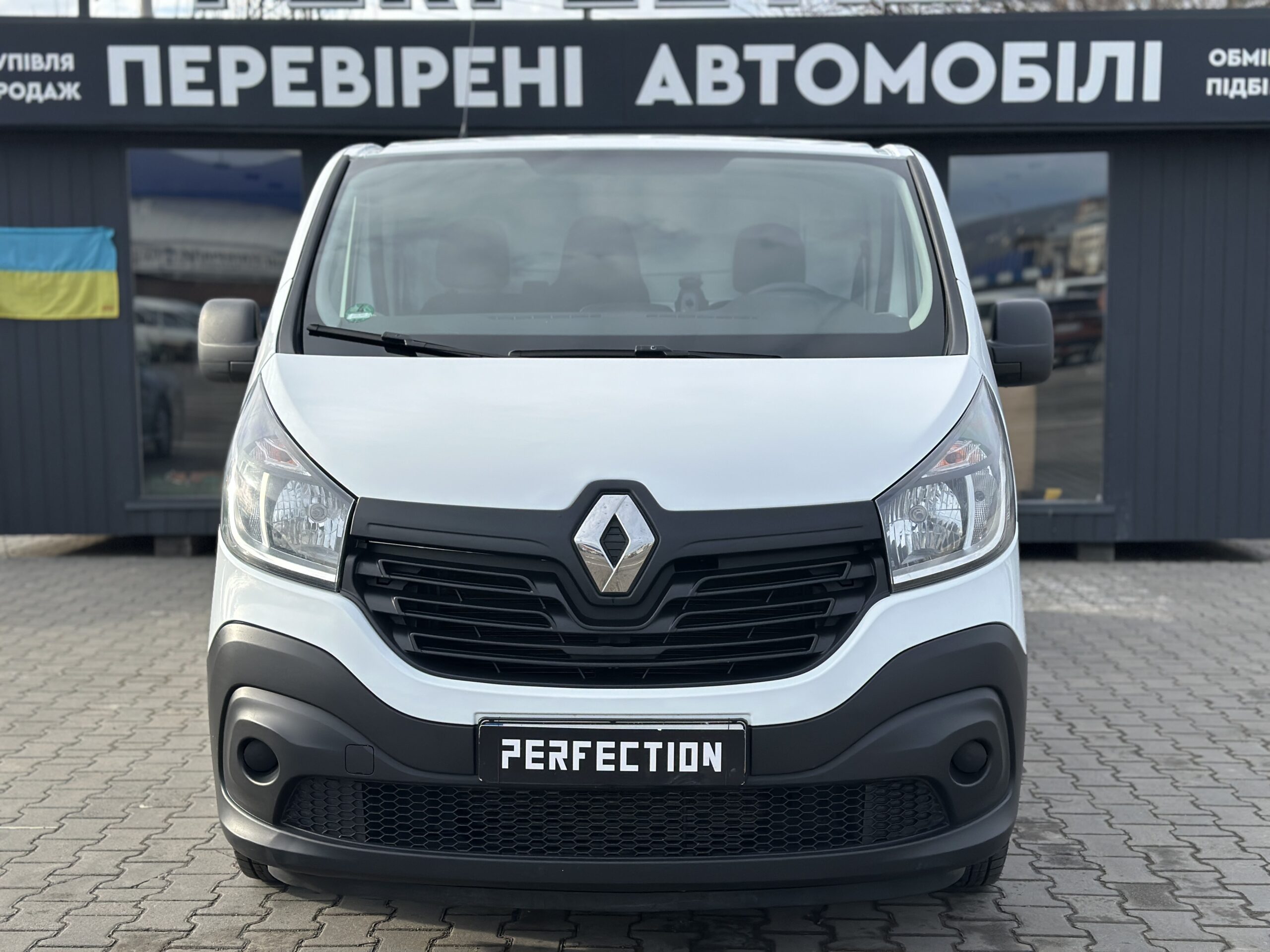RENAULT TRAFIC 2018 РОКУ