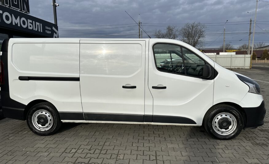 RENAULT TRAFIC 2018 РОКУ