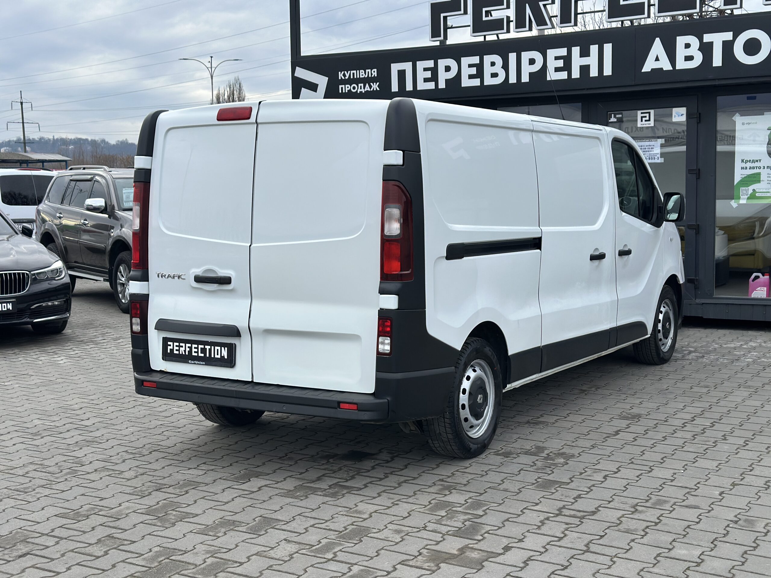 RENAULT TRAFIC 2018 РОКУ