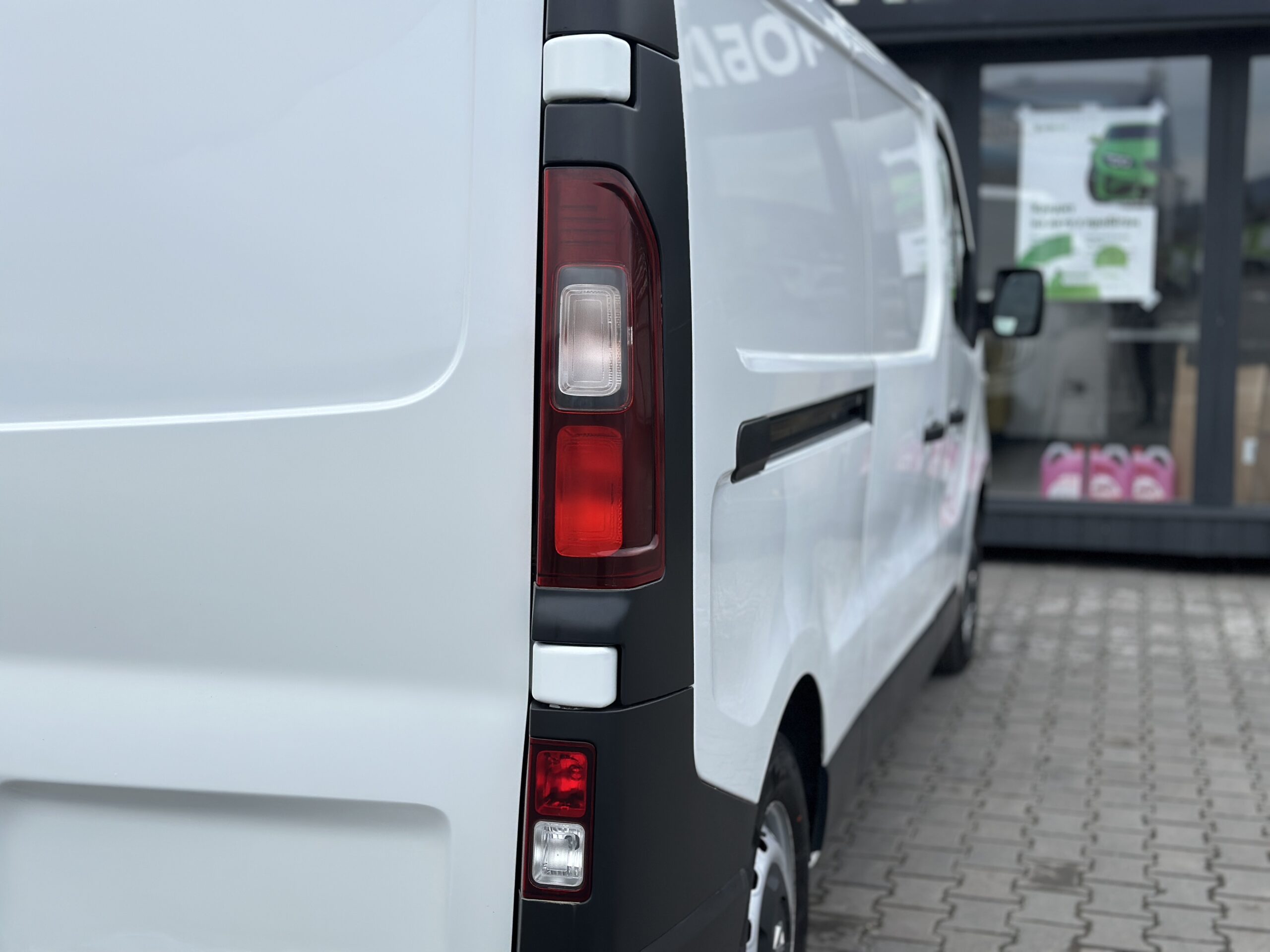 RENAULT TRAFIC 2018 РОКУ