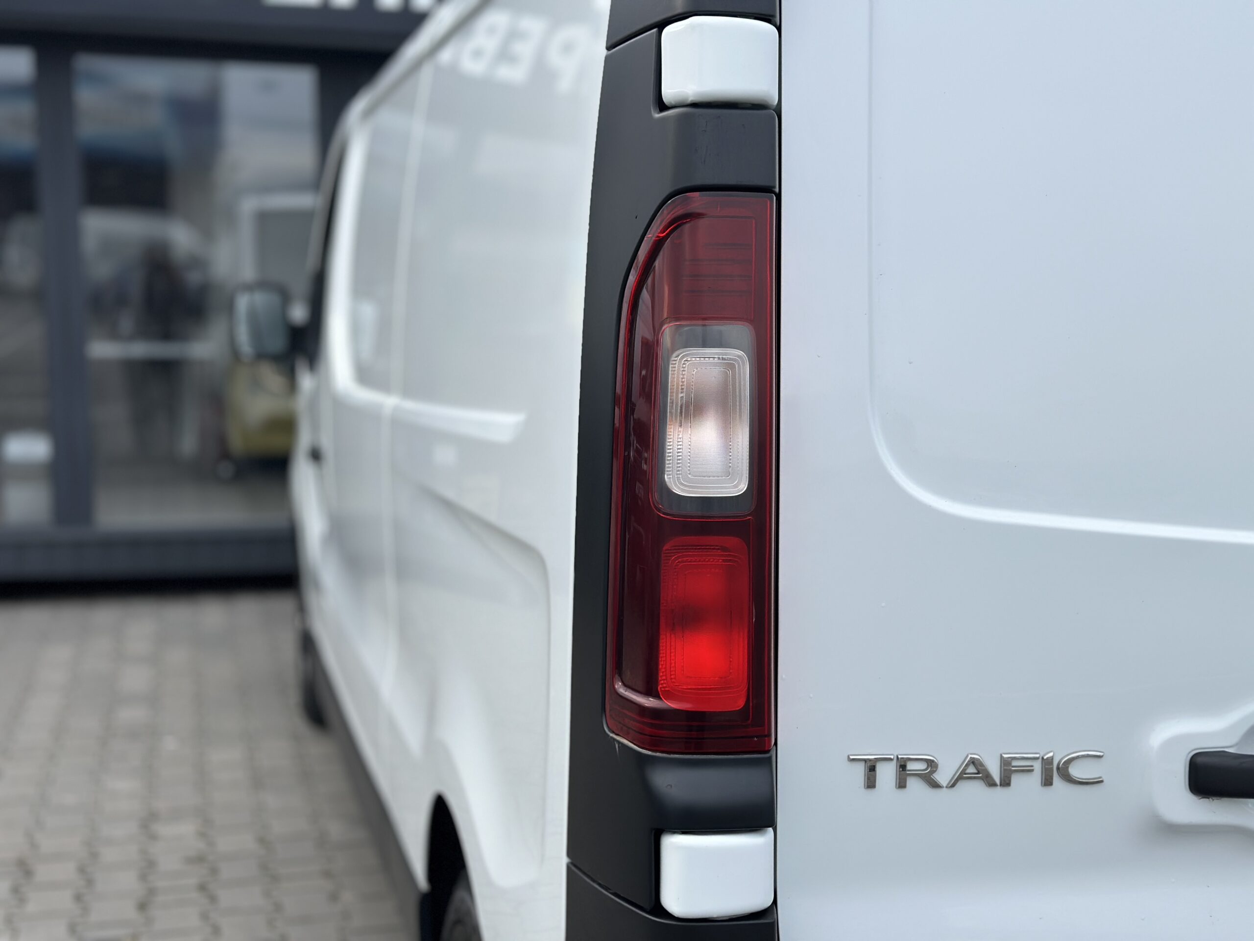 RENAULT TRAFIC 2018 РОКУ