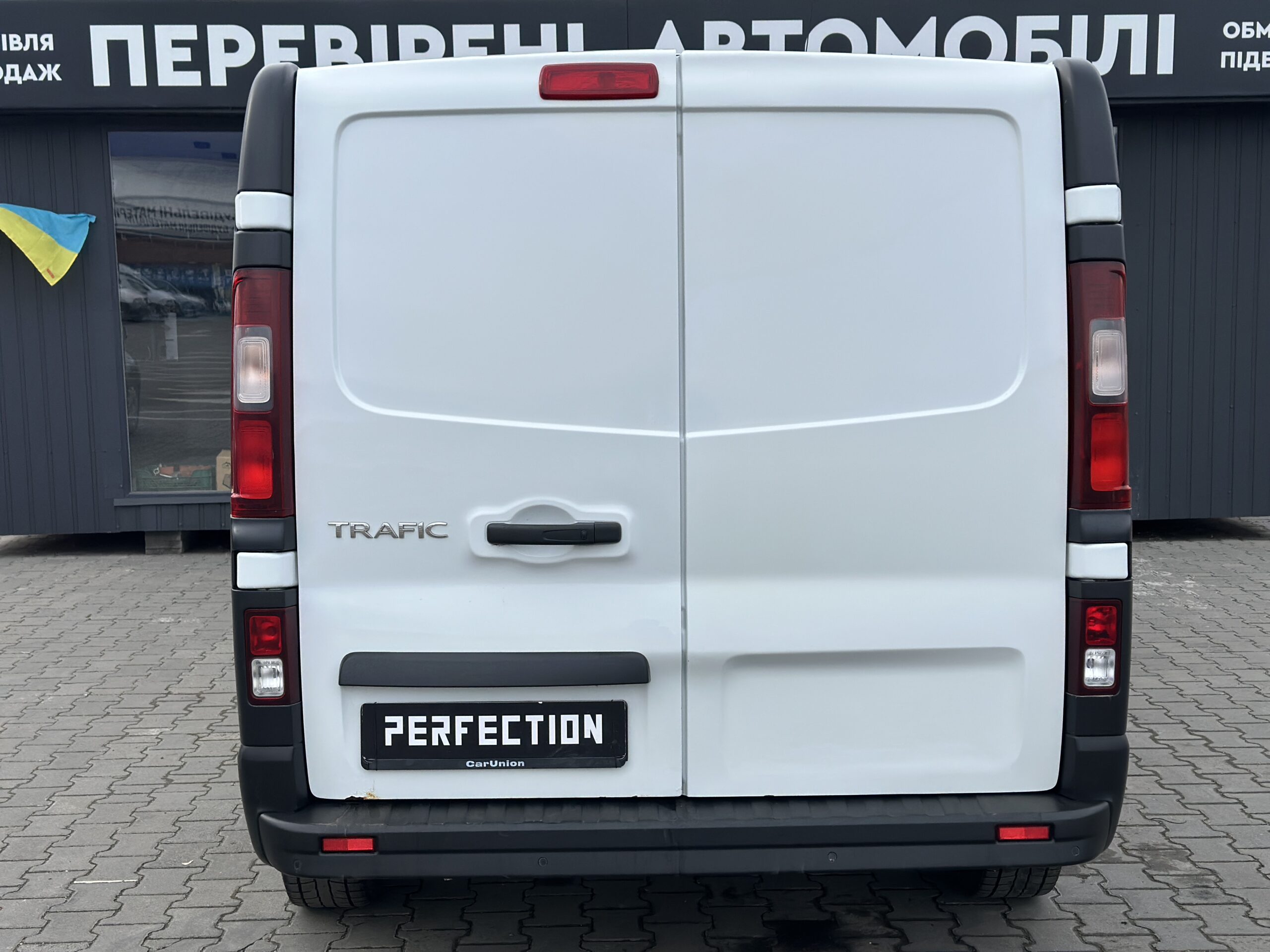 RENAULT TRAFIC 2018 РОКУ