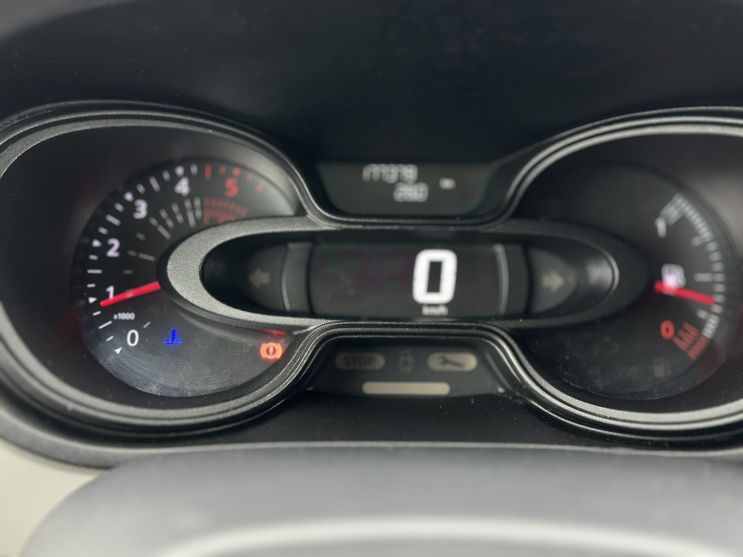 RENAULT TRAFIC 2018 РОКУ