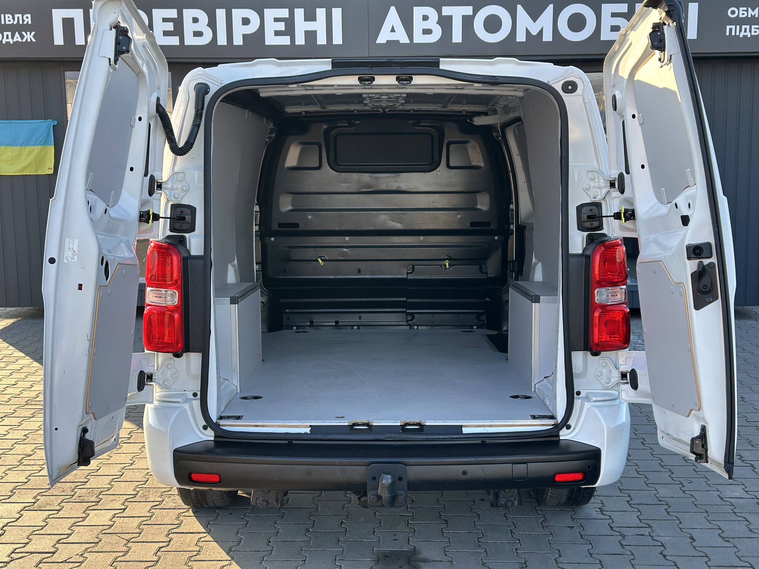 PEUGEOT EXPERT