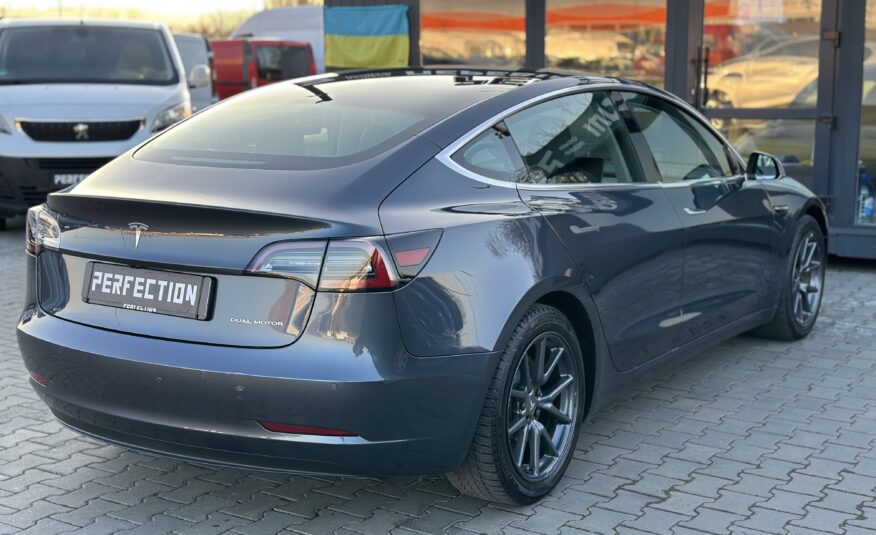 TESLA MODEL 3 LONG RANGE DUAL MOTOR 2019 РОКУ