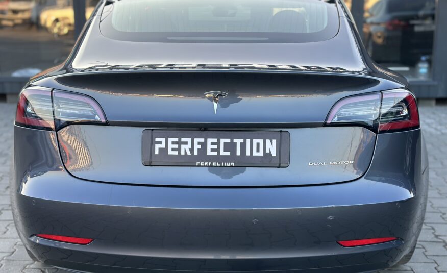 TESLA MODEL 3 LONG RANGE DUAL MOTOR 2019 РОКУ