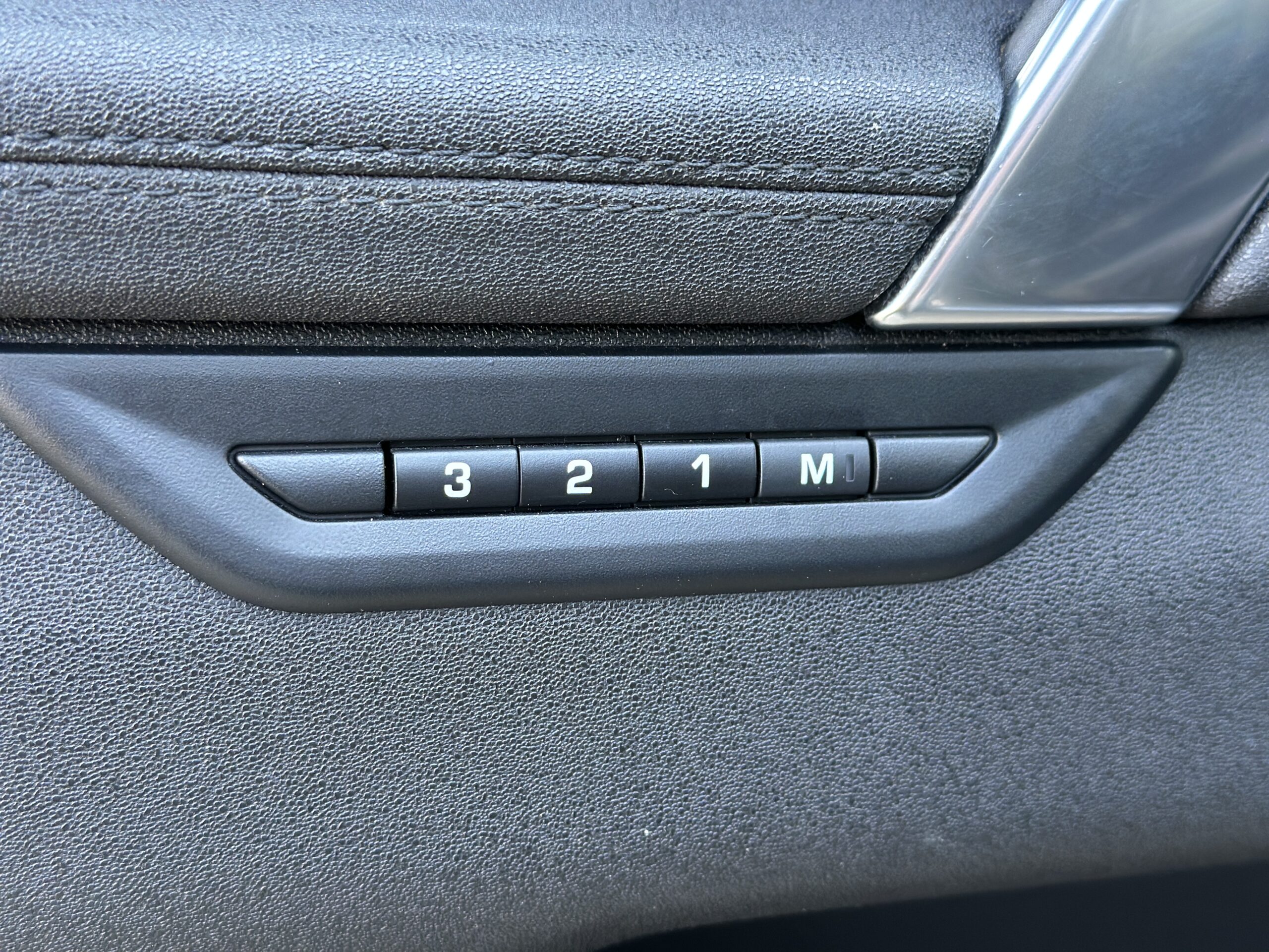 LAND ROVER DISCOVERY SPORT 2019 РОКУ