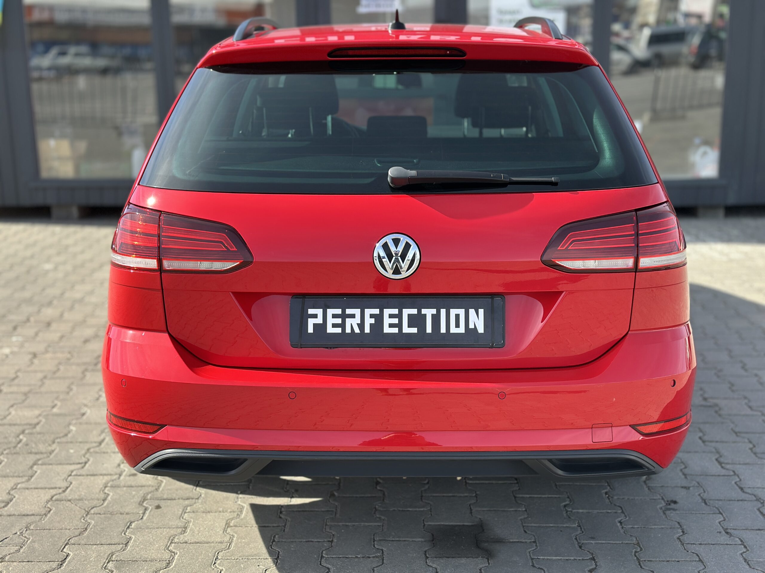 VOLKSWAGEN GOLF 2018 РОКУ