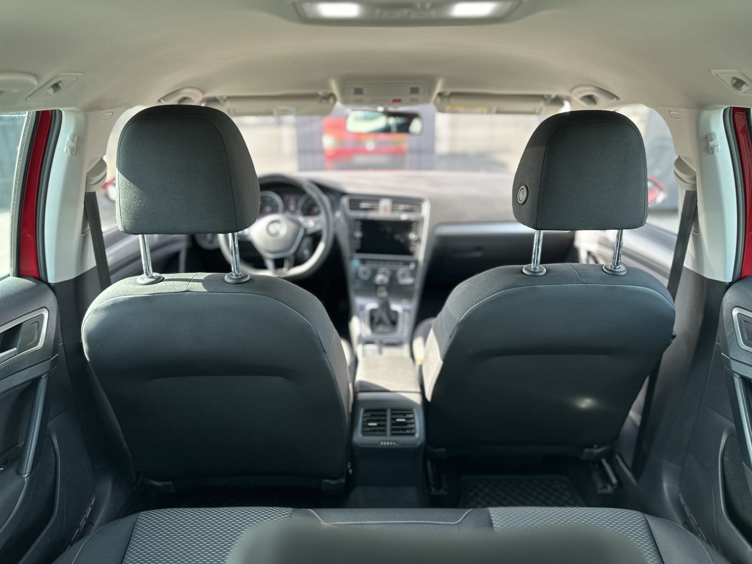 VOLKSWAGEN GOLF 2018 РОКУ