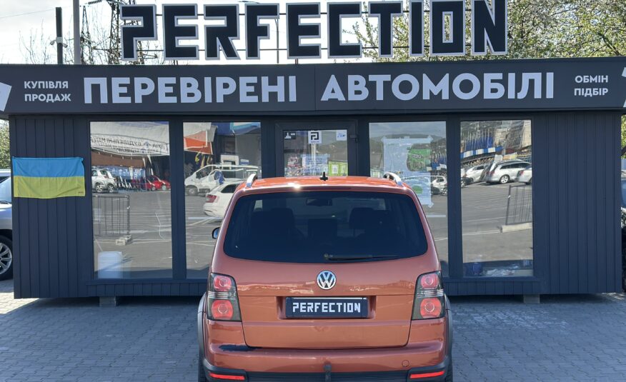 VOLKSWAGEN TOURAN CROSS 2007 РОКУ