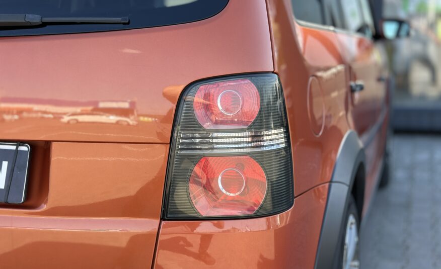 VOLKSWAGEN TOURAN CROSS 2007 РОКУ
