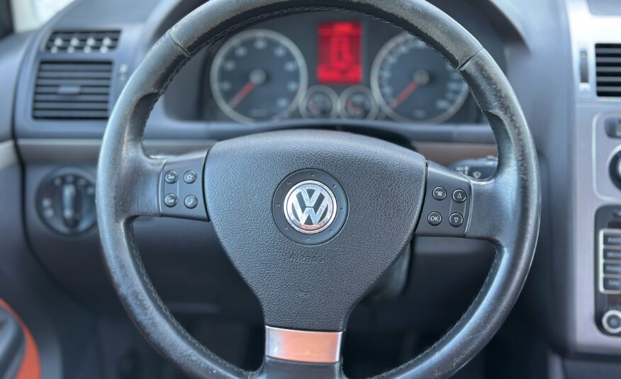 VOLKSWAGEN TOURAN CROSS 2007 РОКУ