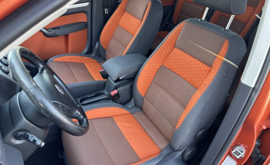 VOLKSWAGEN TOURAN CROSS 2007 РОКУ