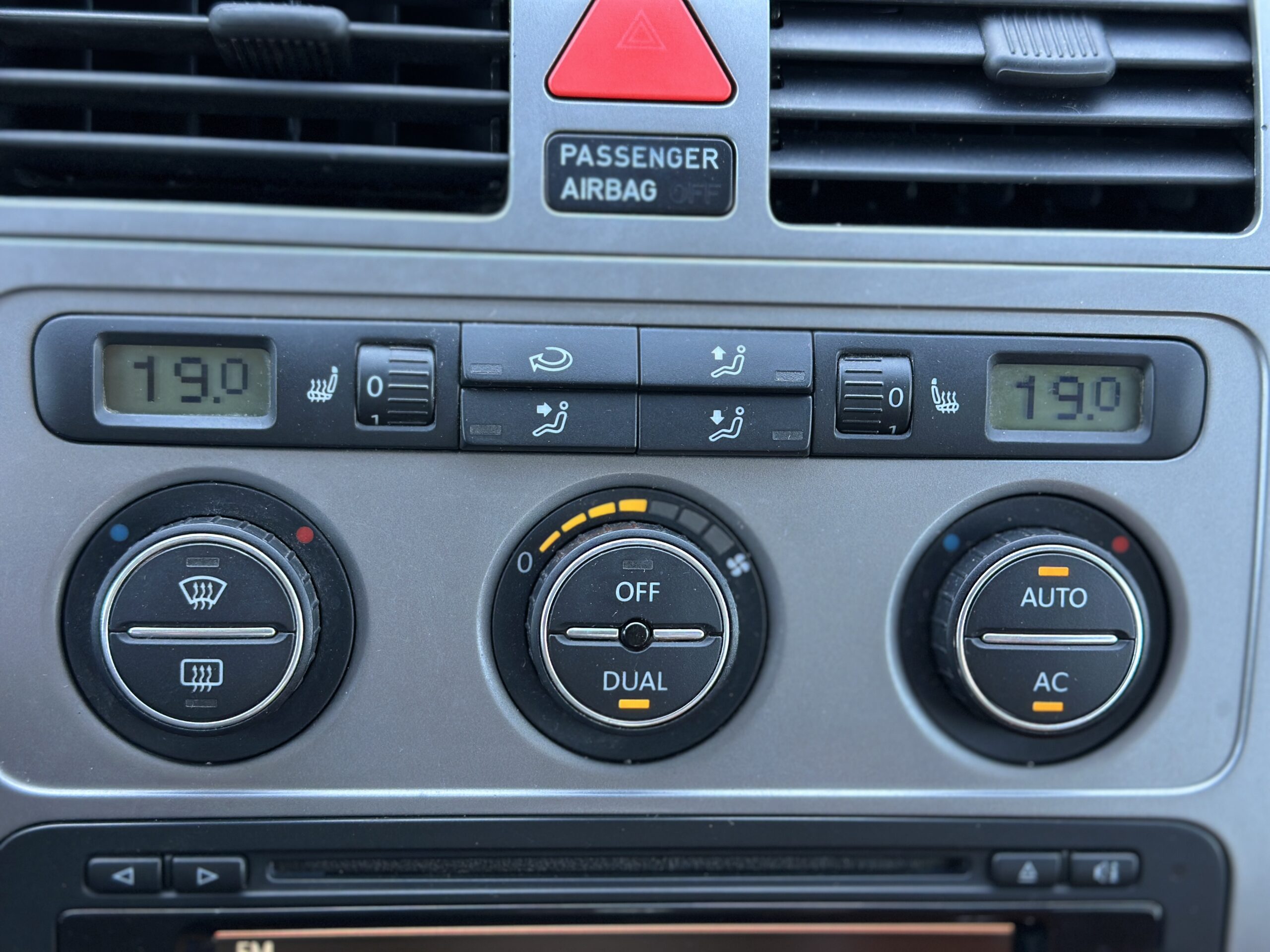 VOLKSWAGEN TOURAN CROSS 2007 РОКУ