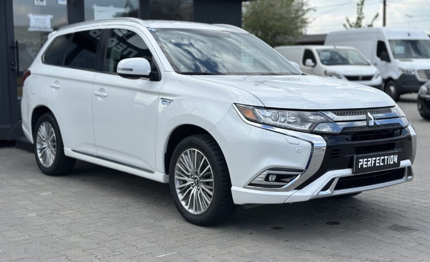 MITSUBISHI OUTLANDER PHEV 2021 РОКУ