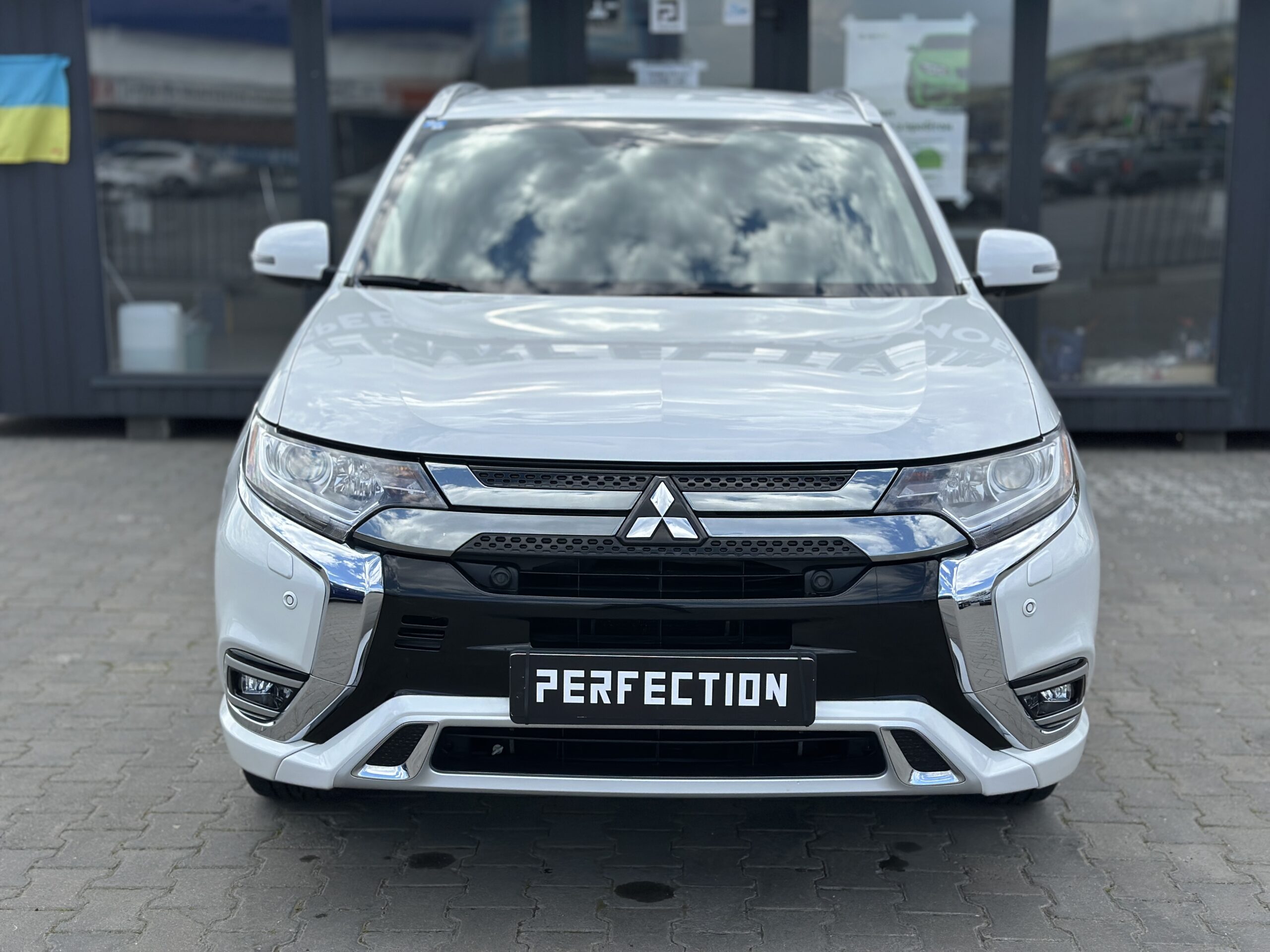 MITSUBISHI OUTLANDER PHEV 2021 РОКУ