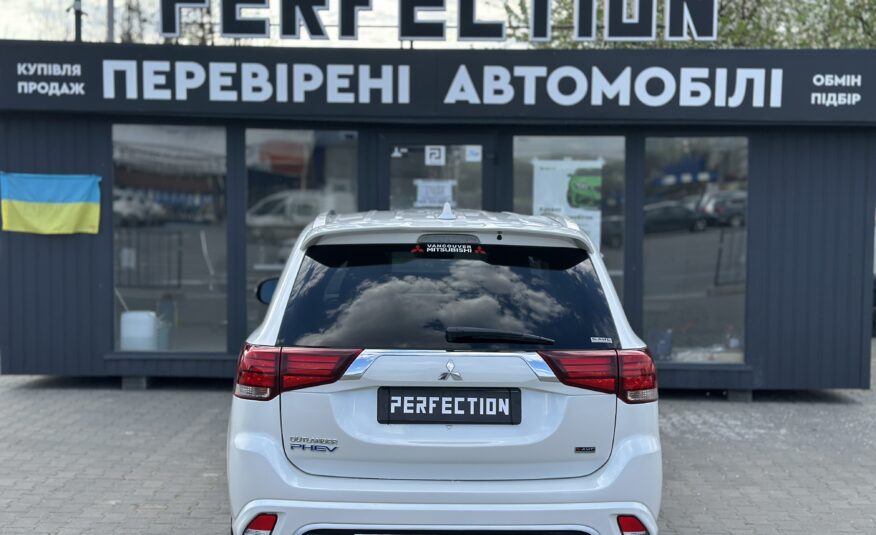 MITSUBISHI OUTLANDER PHEV 2021 РОКУ