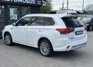 MITSUBISHI OUTLANDER PHEV 2021 РОКУ