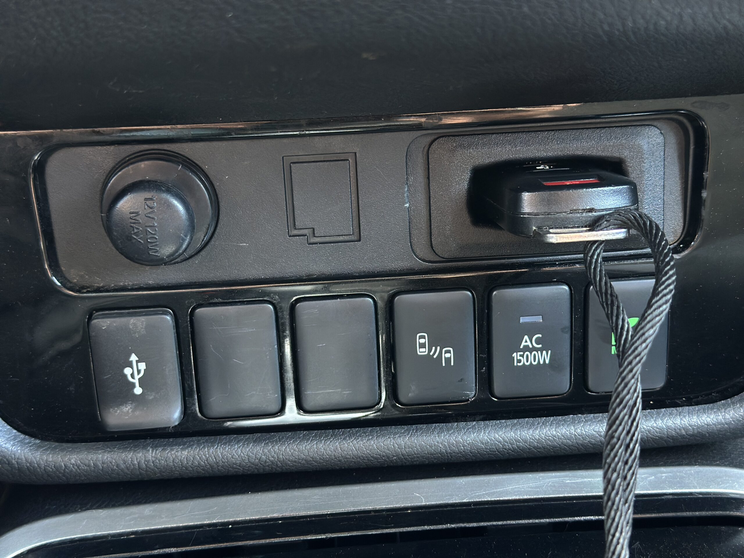 MITSUBISHI OUTLANDER PHEV 2021 РОКУ