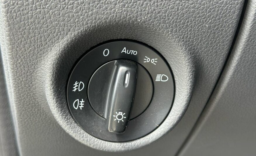 VOLKSWAGEN AMAROK 2012 РОКУ
