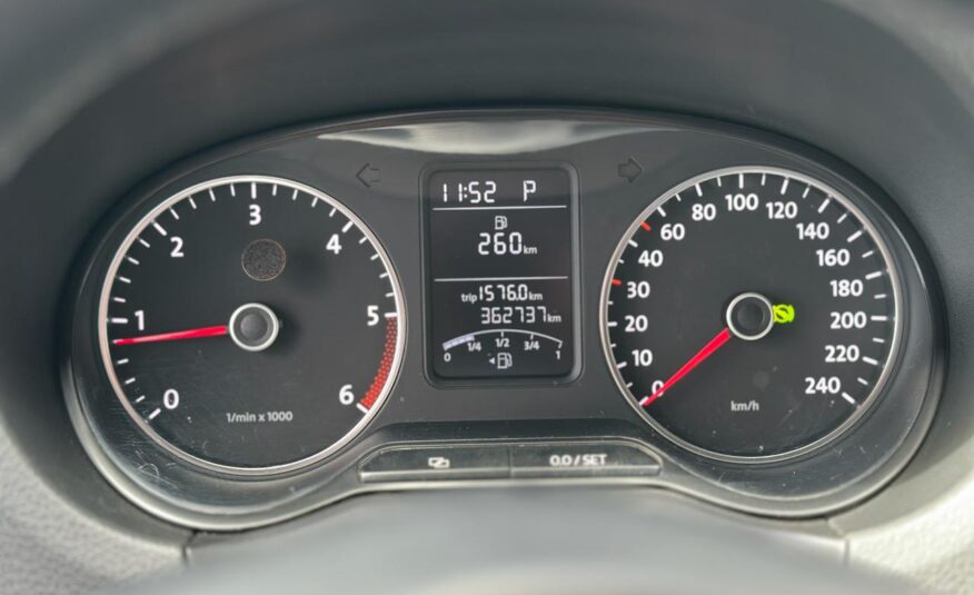 VOLKSWAGEN AMAROK 2012 РОКУ