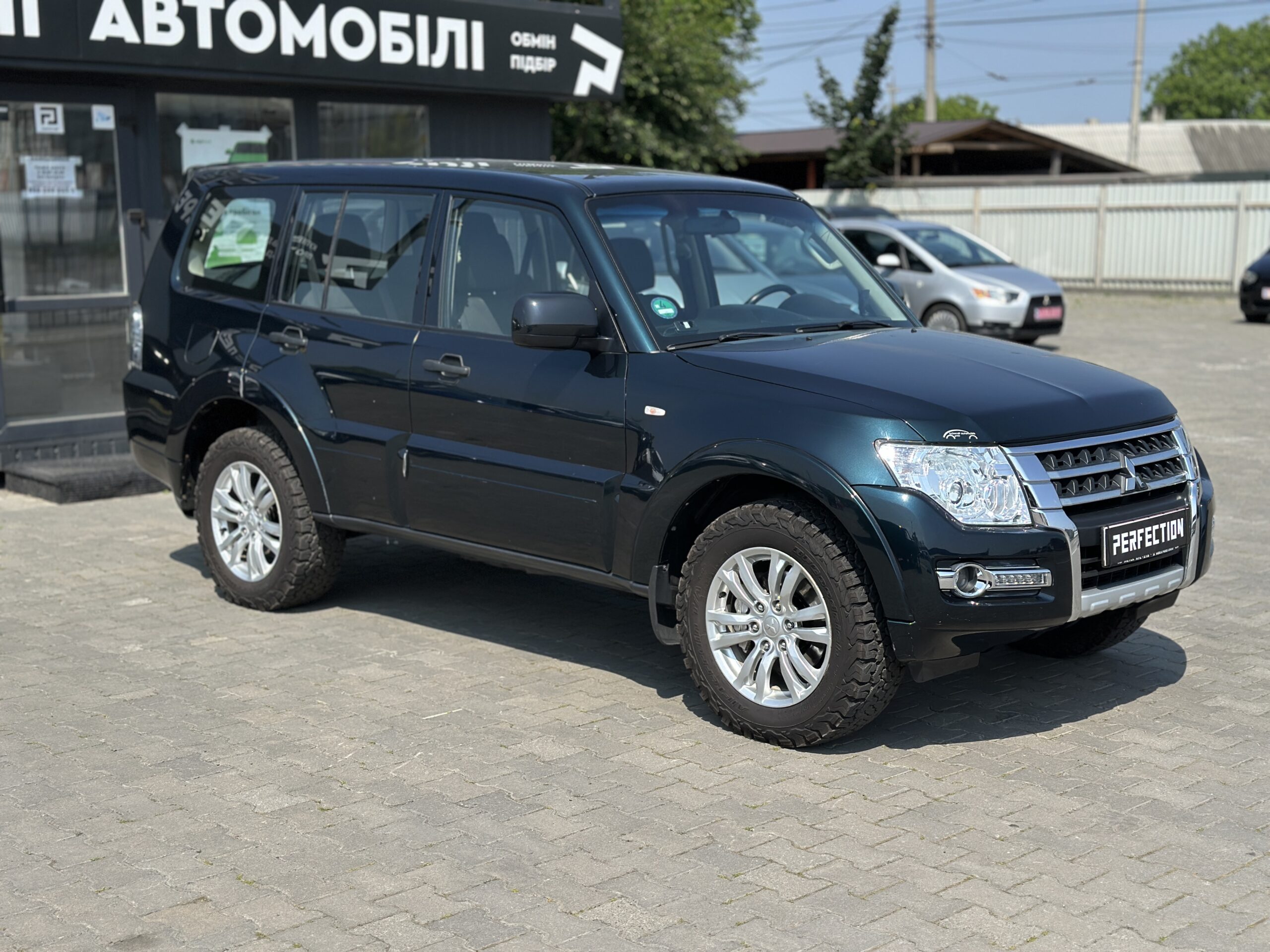 MITSUBISHI PAJERO WAGON 2017 РОКУ