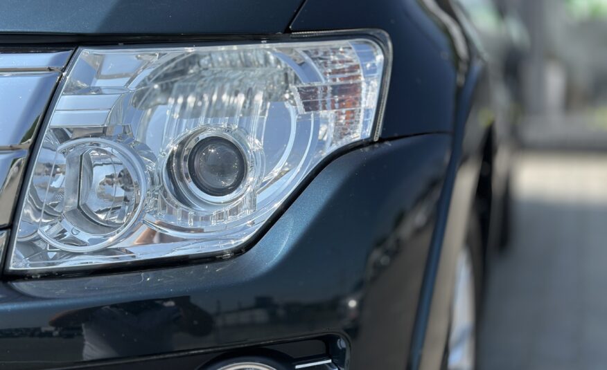 MITSUBISHI PAJERO WAGON 2017 РОКУ