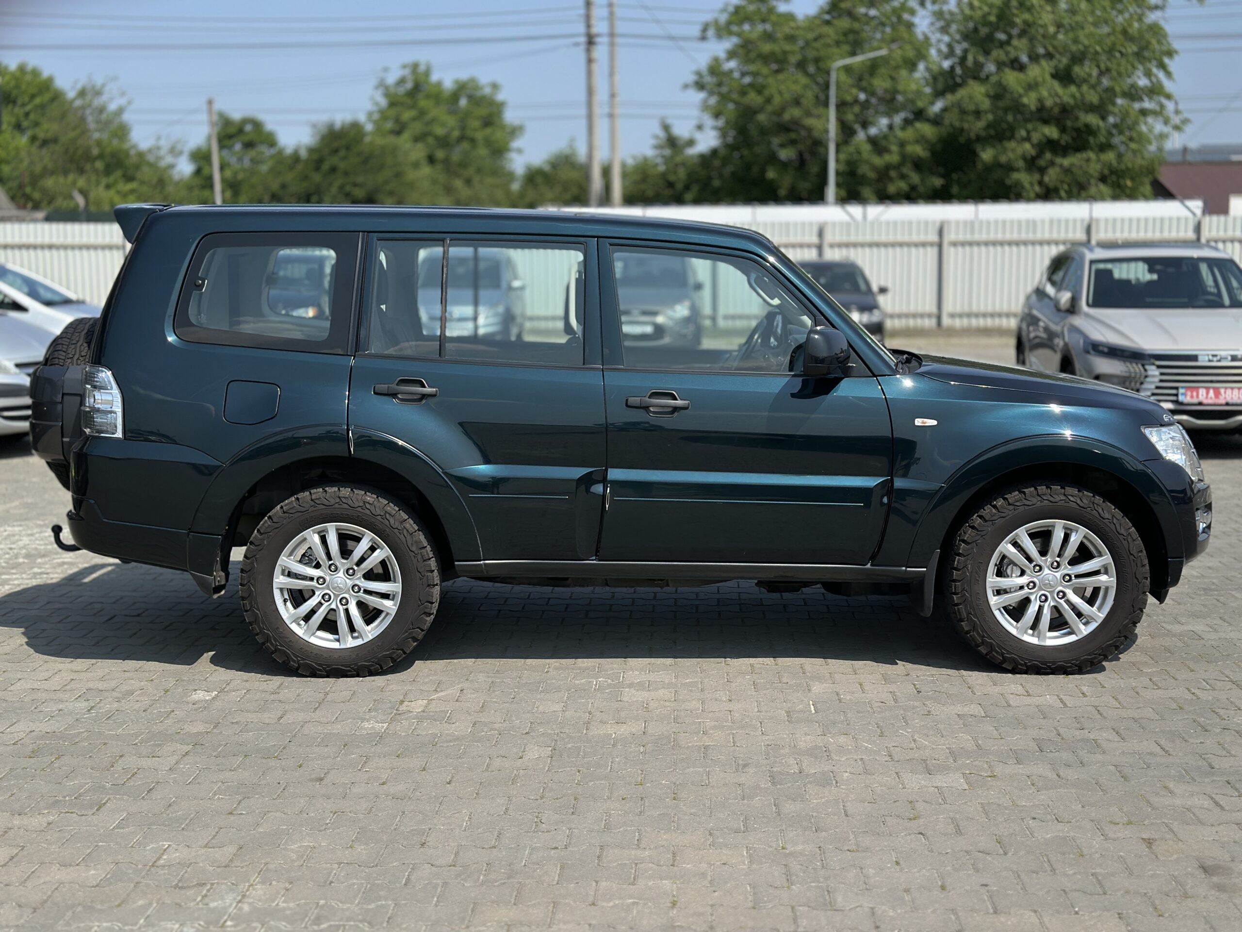 MITSUBISHI PAJERO WAGON 2017 РОКУ