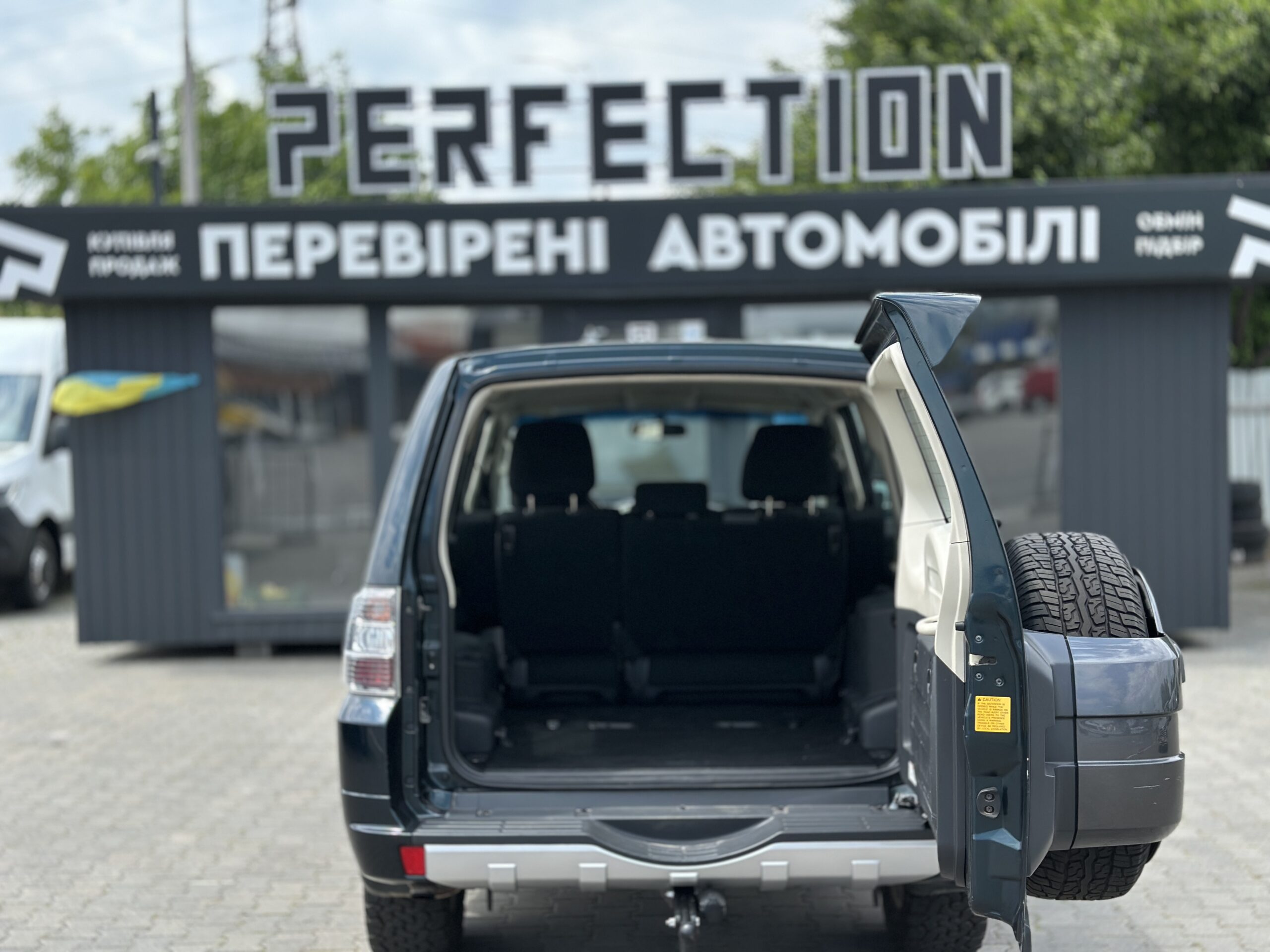 MITSUBISHI PAJERO WAGON 2017 РОКУ