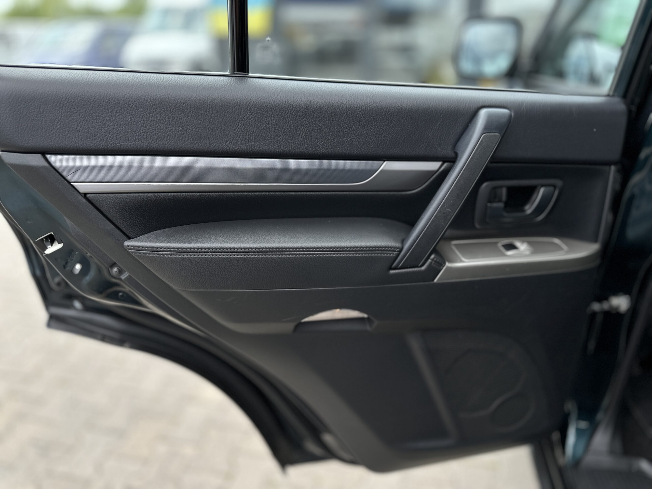 MITSUBISHI PAJERO WAGON 2017 РОКУ