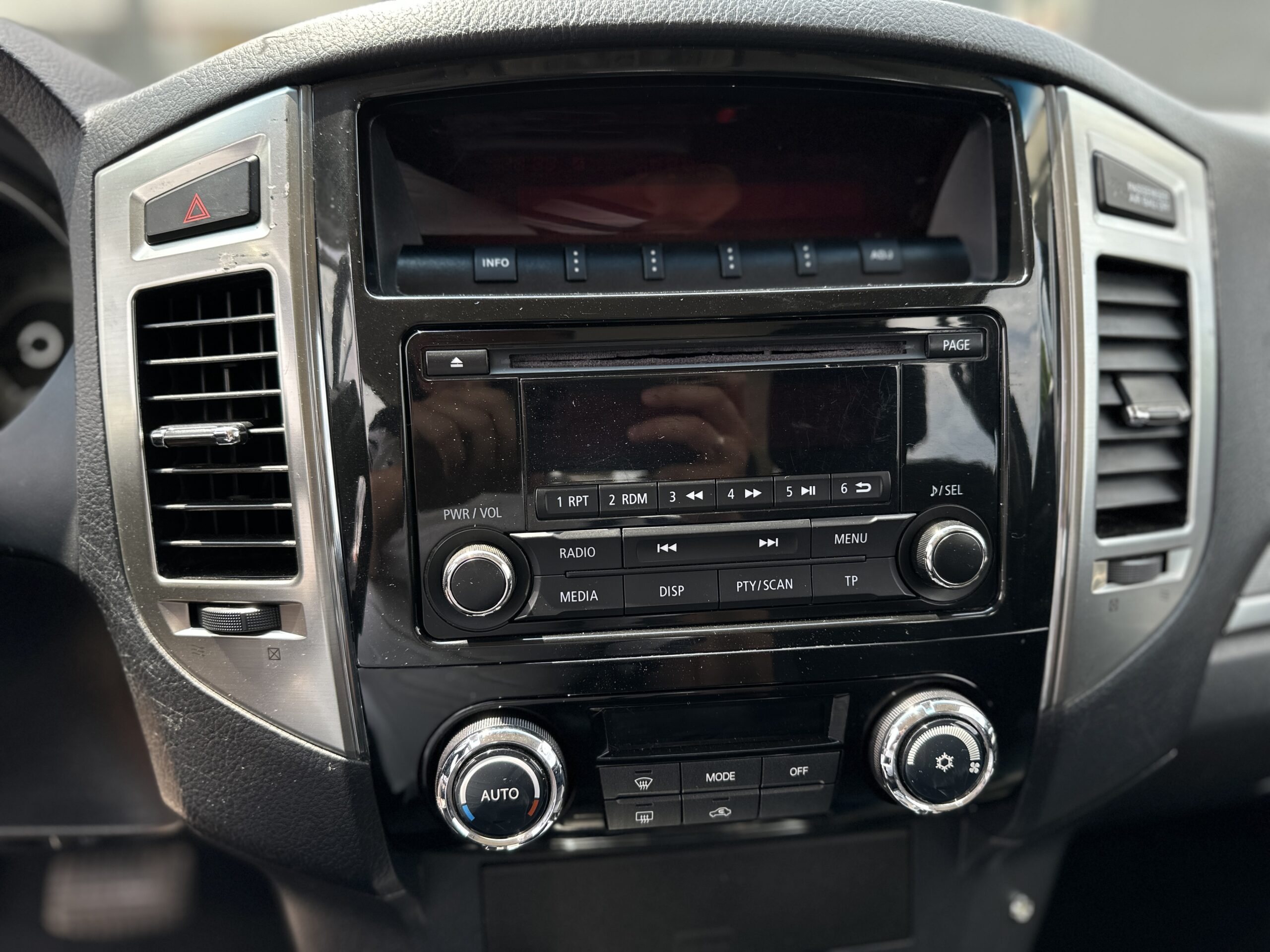 MITSUBISHI PAJERO WAGON 2017 РОКУ