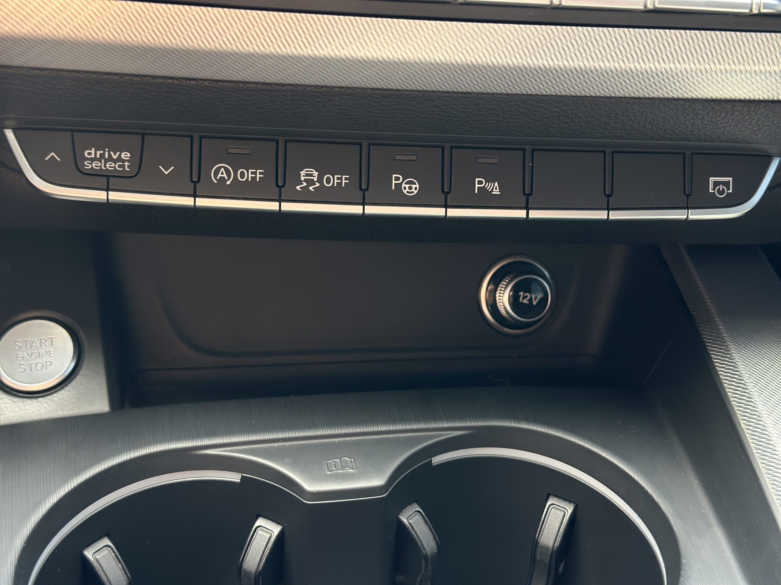 AUDI A4 QUATTRO 2016 РОКУ