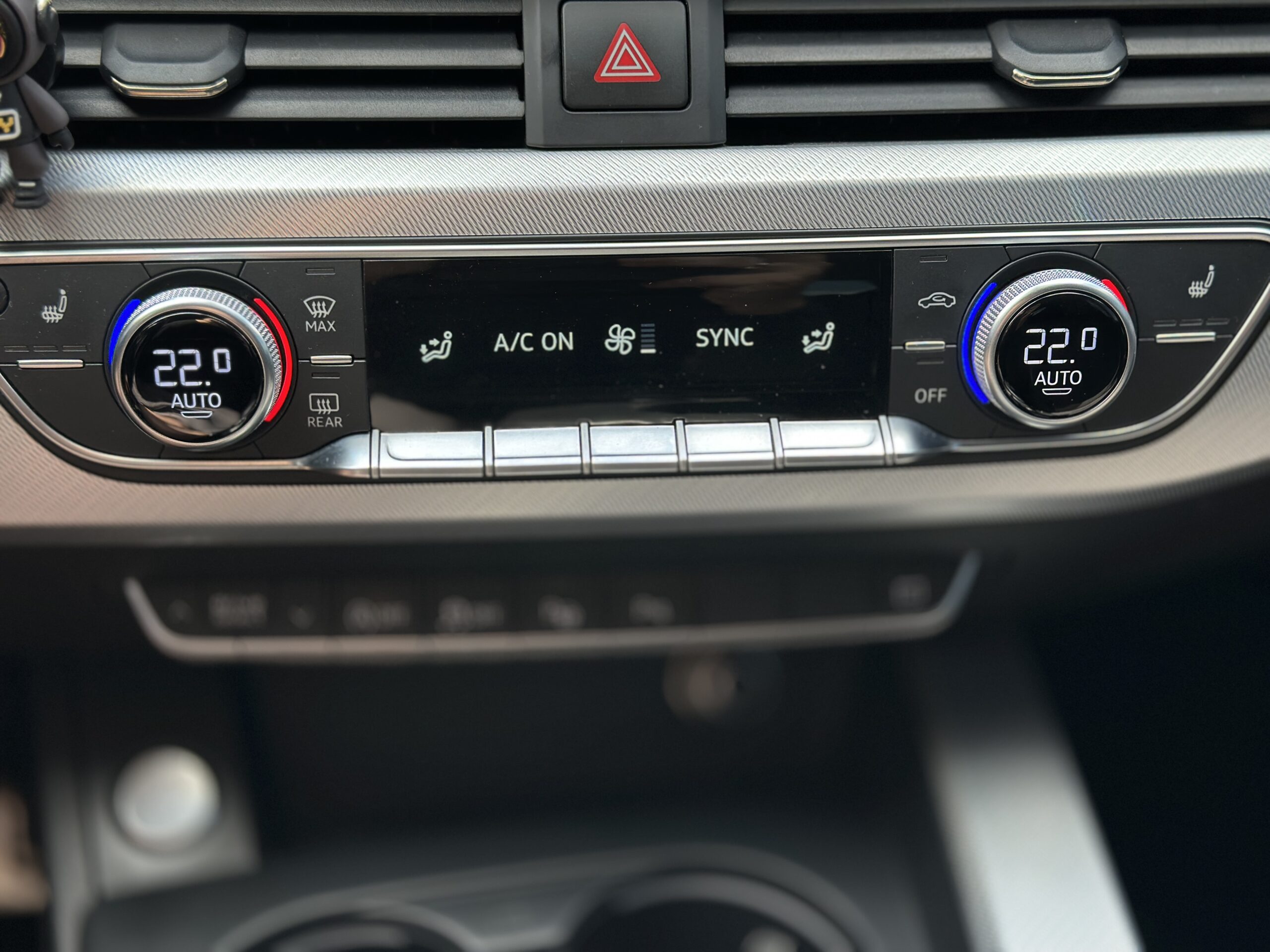 AUDI A4 QUATTRO 2016 РОКУ