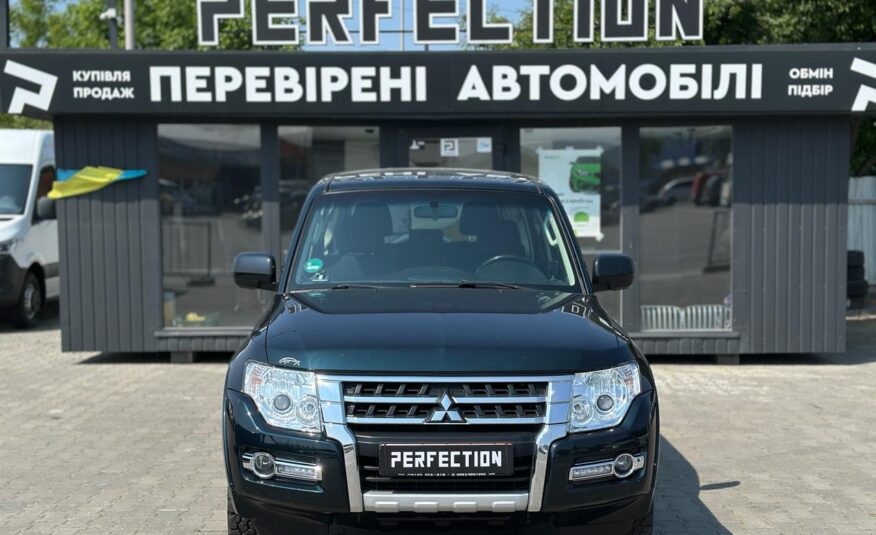 MITSUBISHI PAJERO WAGON 2017 РОКУ