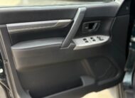 MITSUBISHI PAJERO WAGON 2017 РОКУ