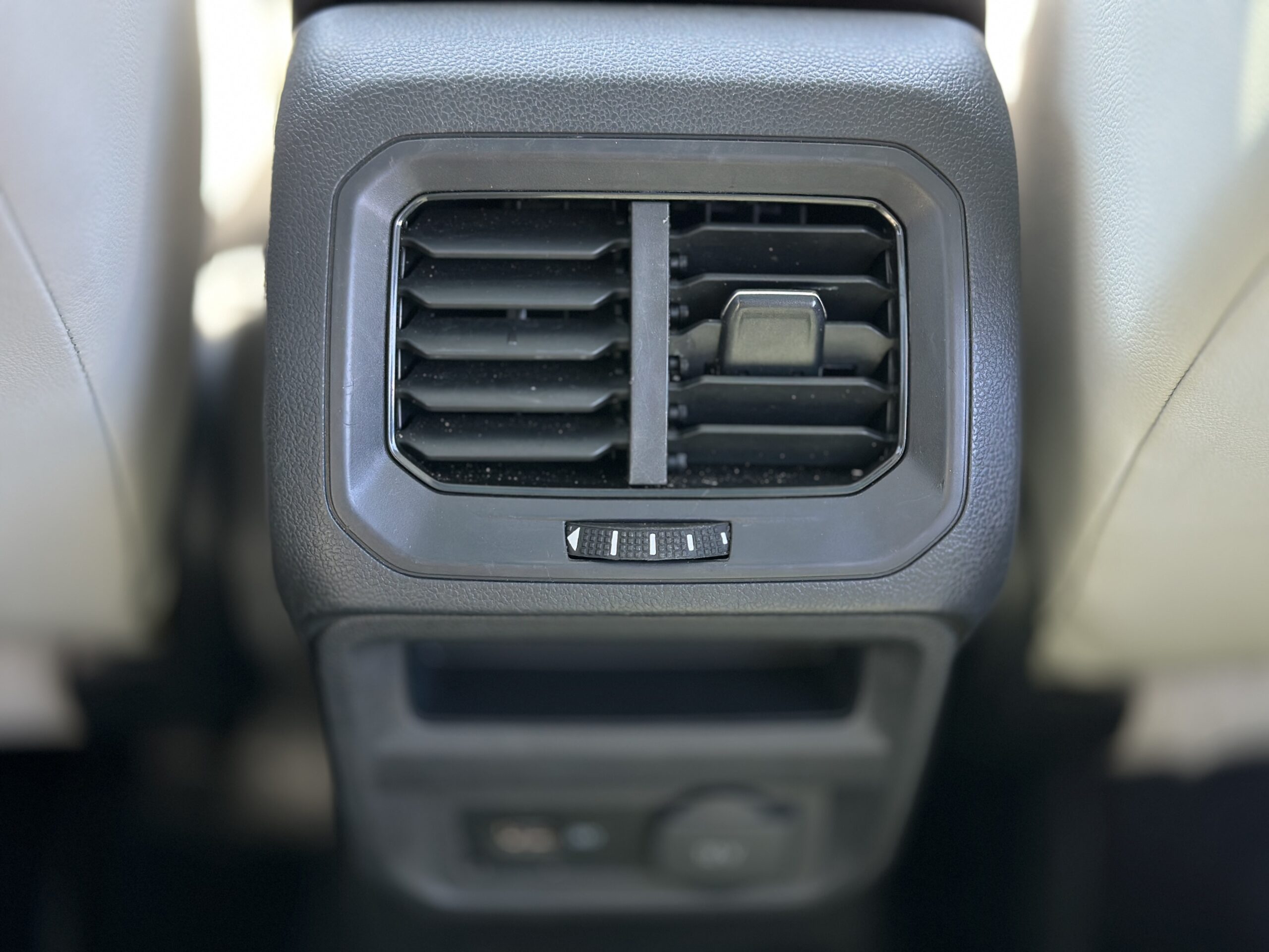 VOLKSWAGEN TIGUAN SEL 2018 РОКУ