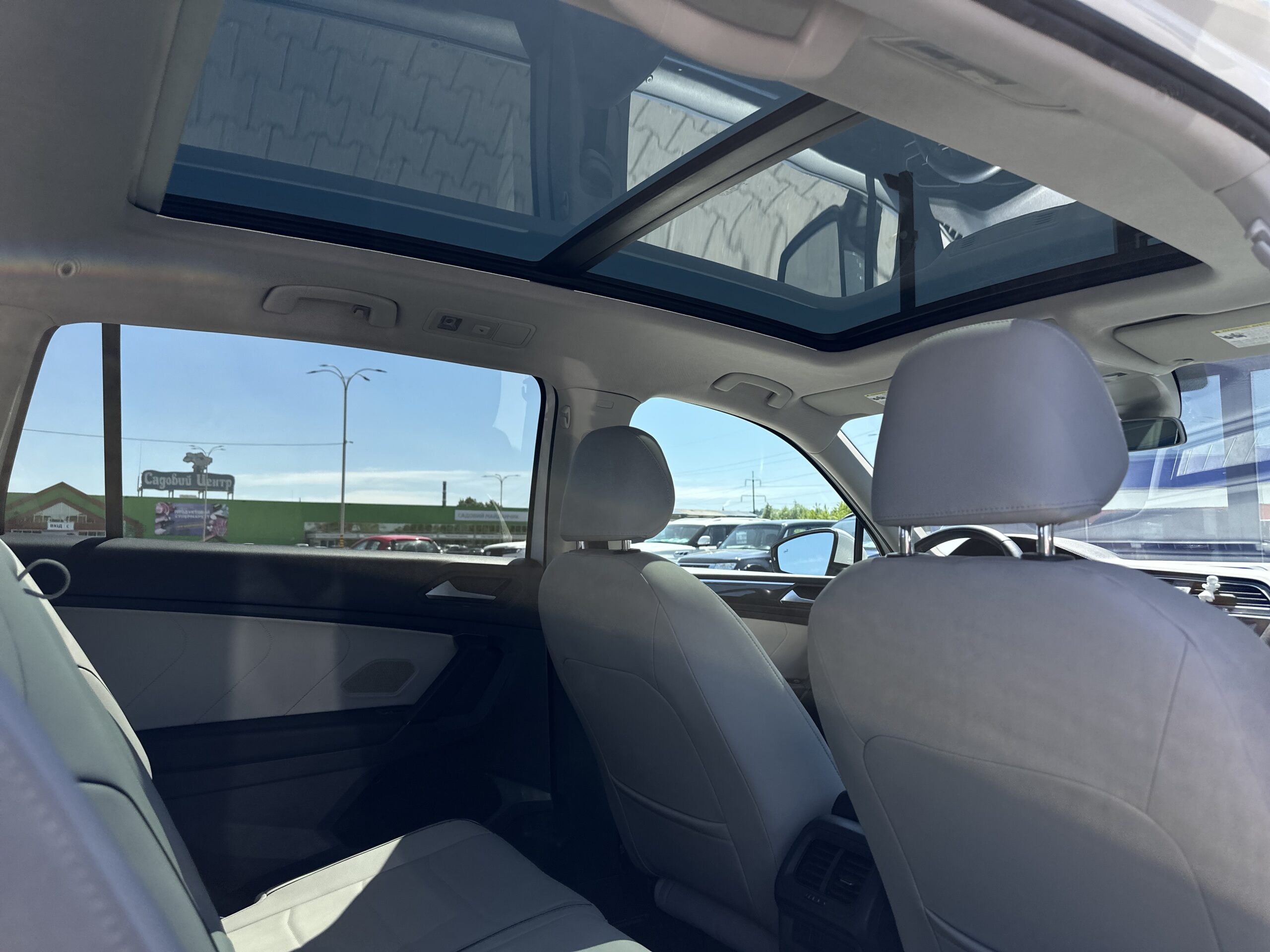 VOLKSWAGEN TIGUAN SEL 2018 РОКУ