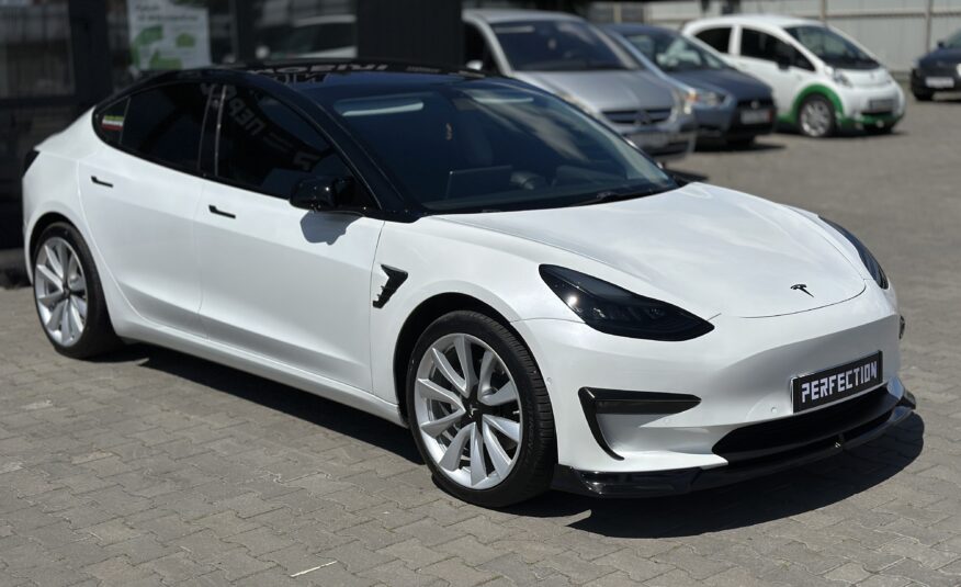 TESLA MODEL 3 STANDART RANGE 2019 РОКУ