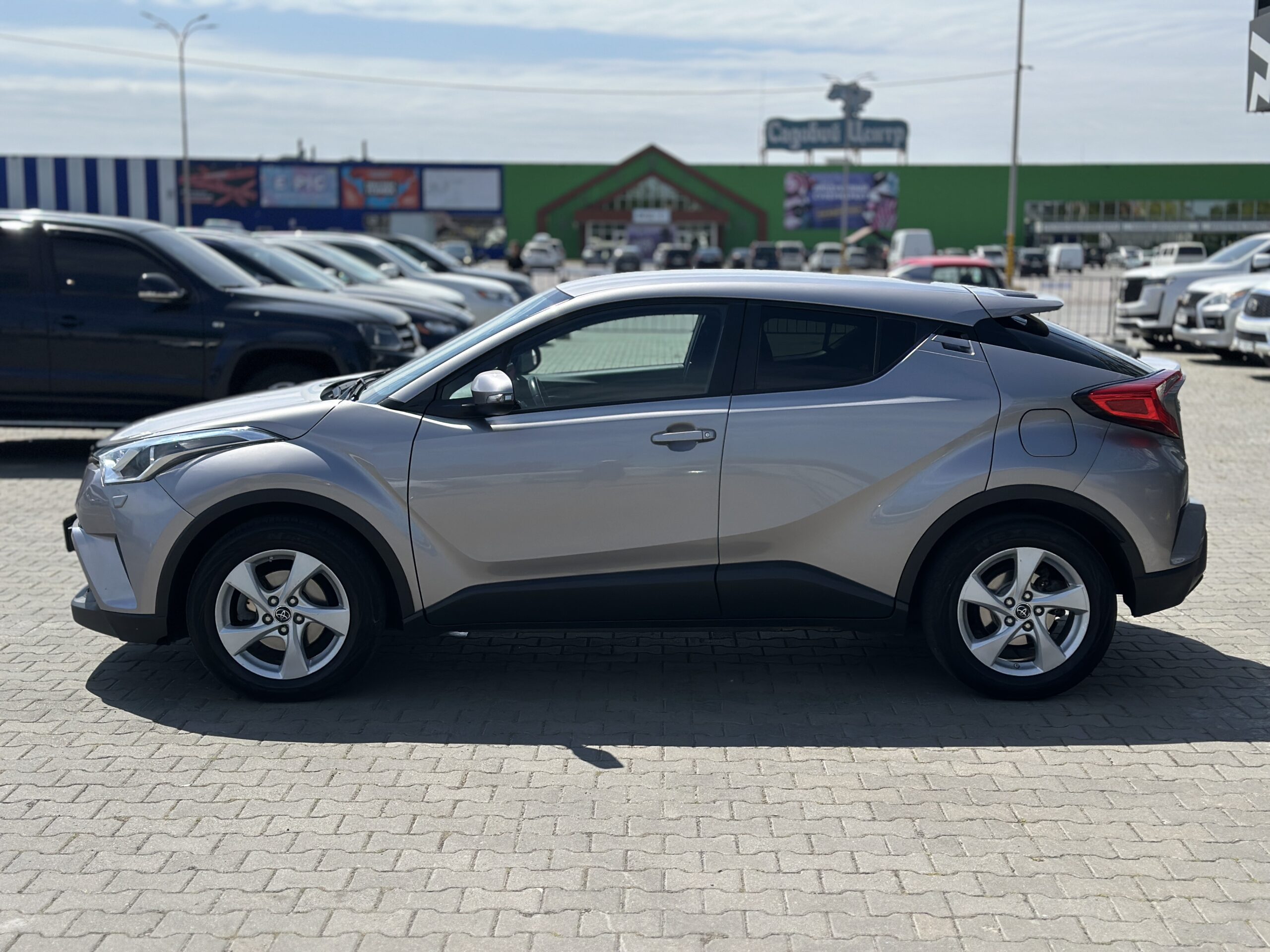 TOYOTA C-HR 2016 РОКУ