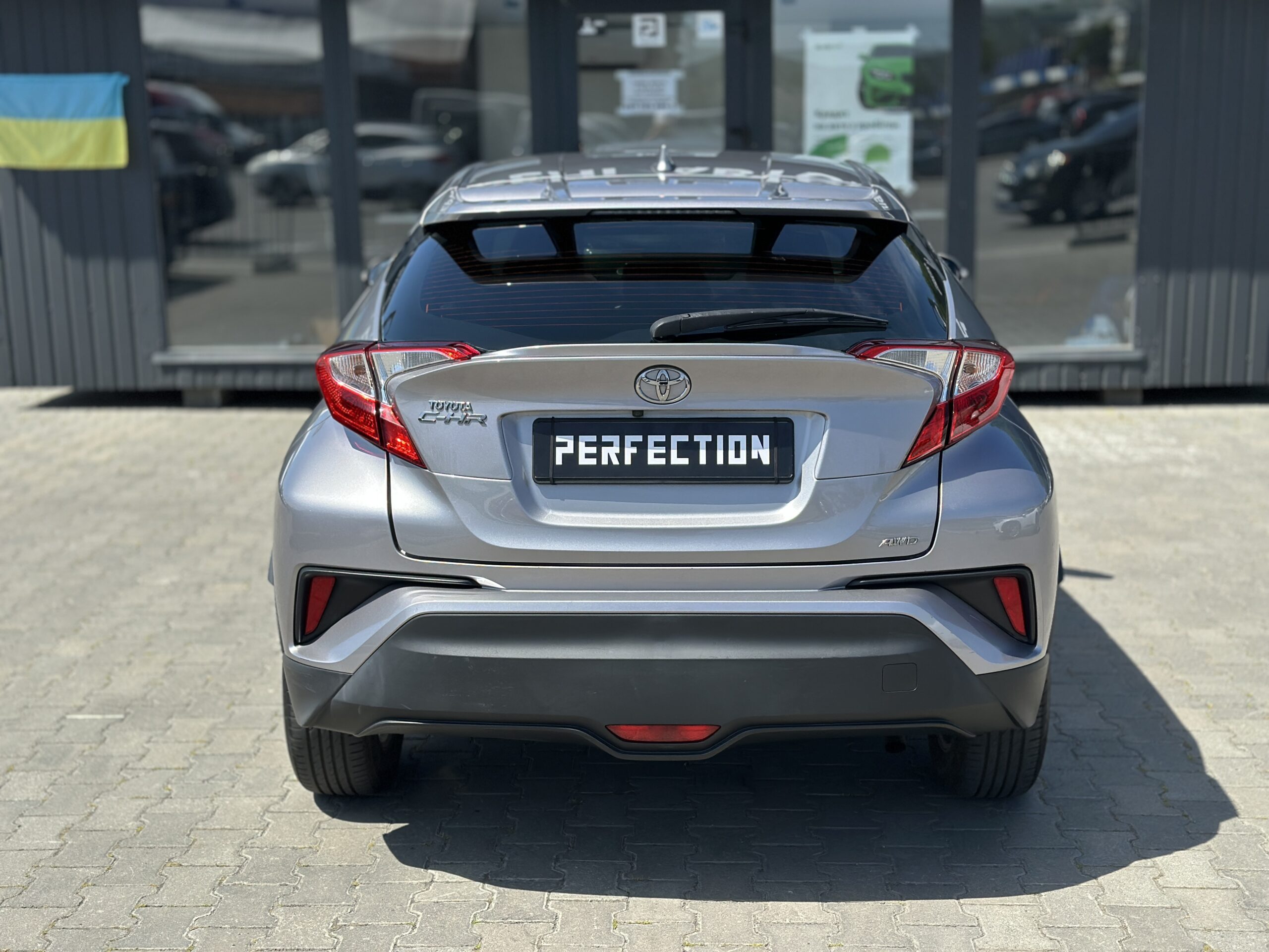 TOYOTA C-HR 2016 РОКУ