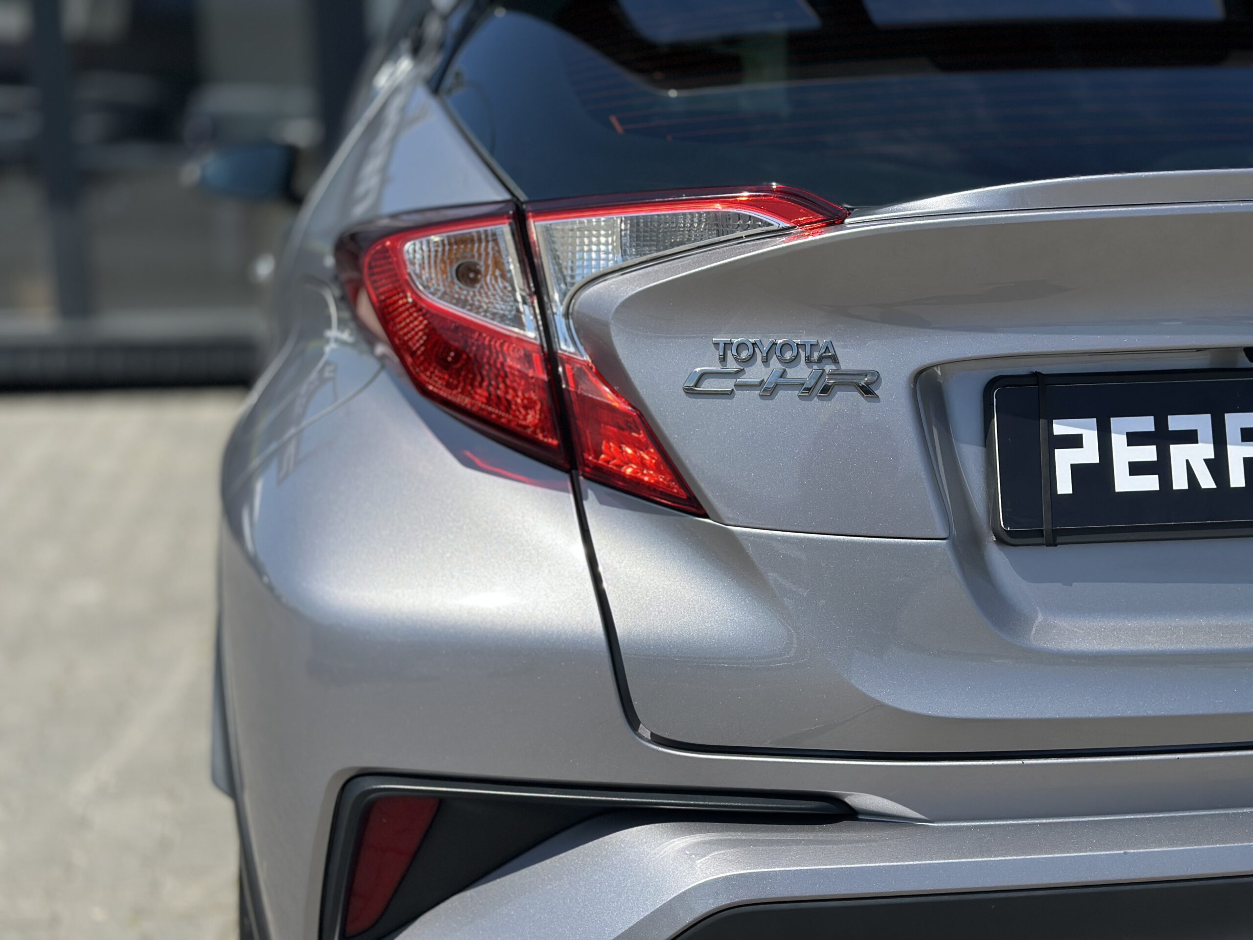 TOYOTA C-HR 2016 РОКУ