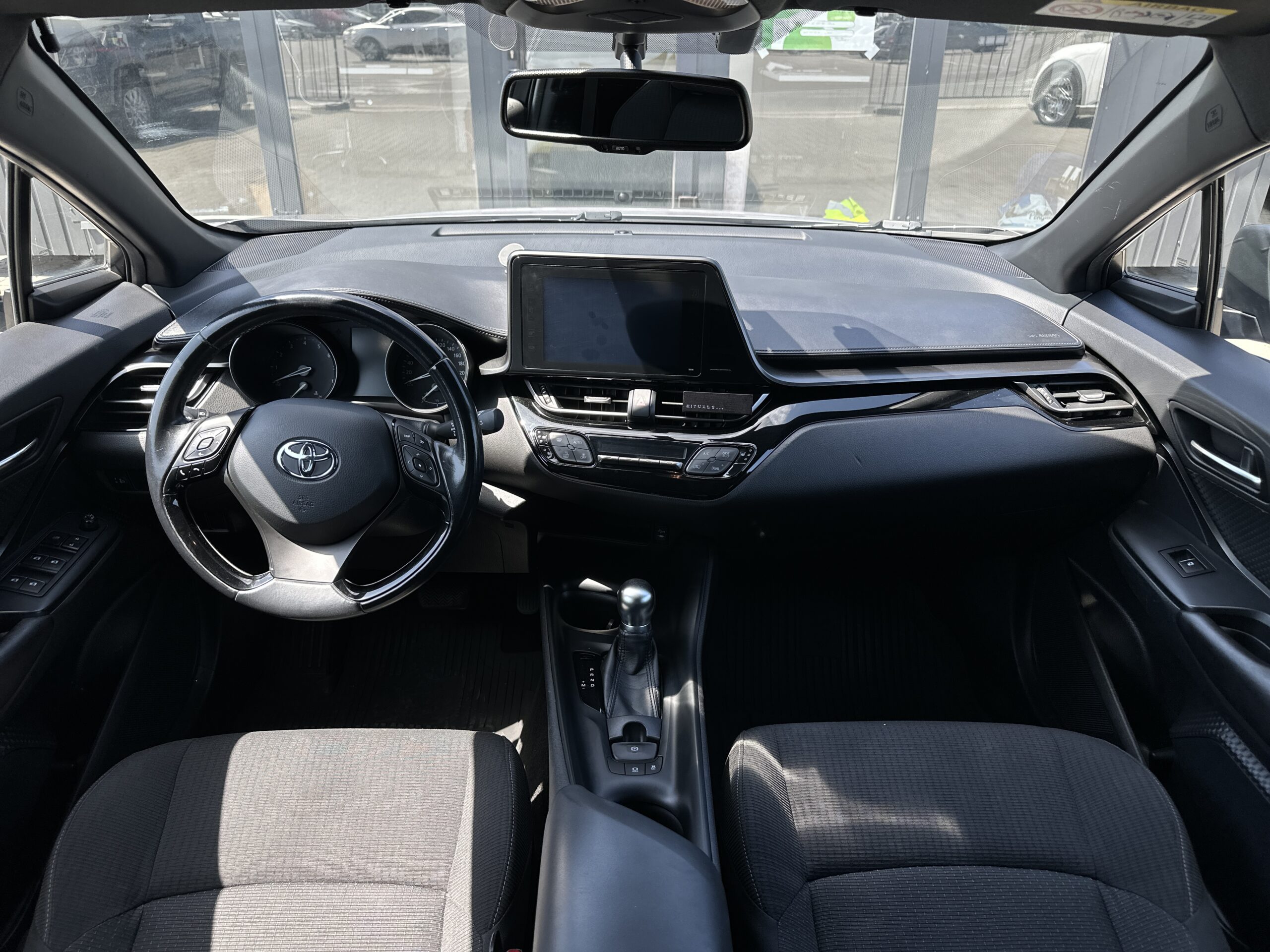 TOYOTA C-HR 2016 РОКУ